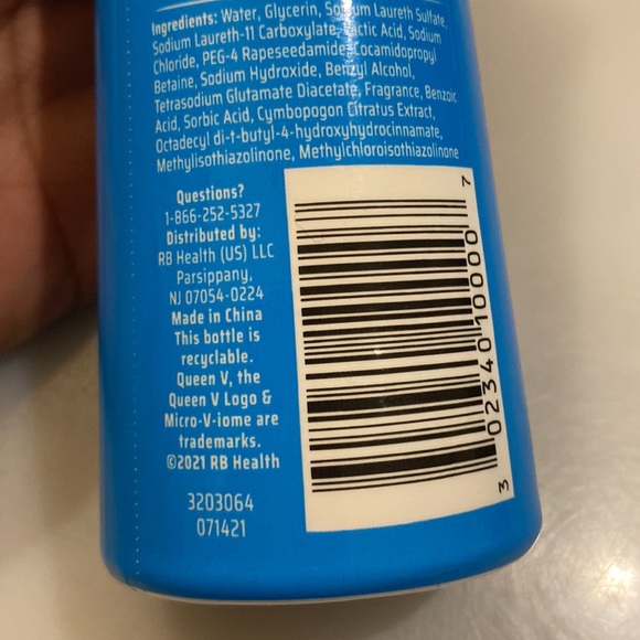 Lot of 2 Queen V it up intimate Wash - Picture 8 of 9